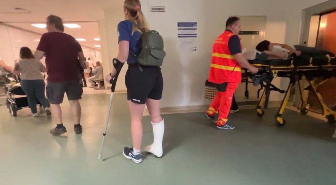 Sport slwc girl in hospital video