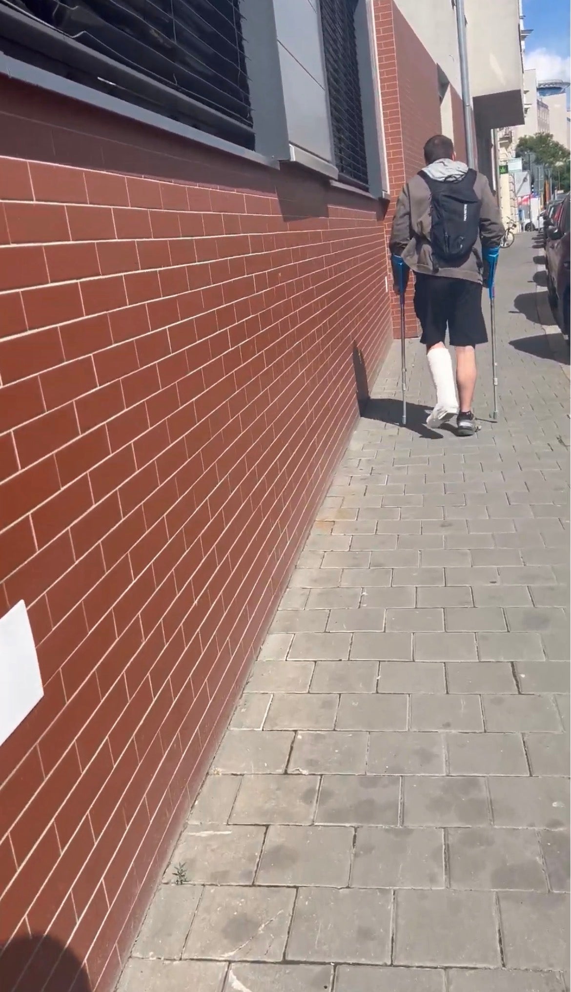 Man slwc street video