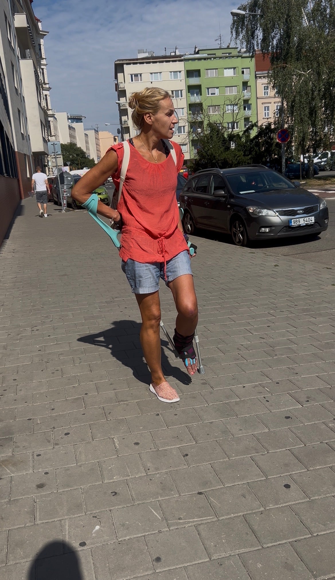 Woman ankle brace crutching video